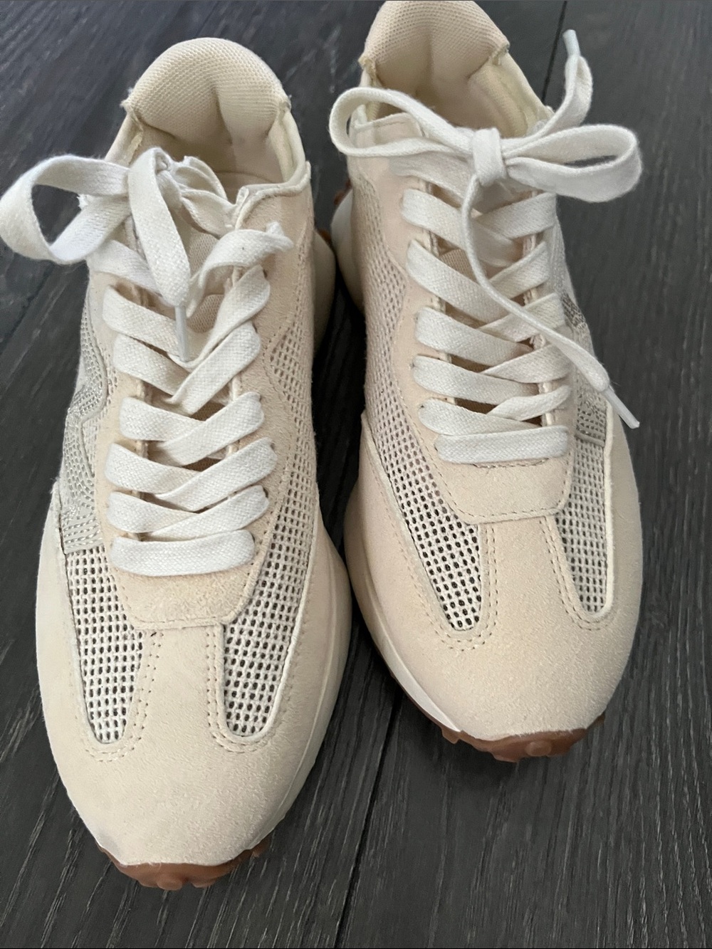 Steve Madden Cream Mesh Suede Athletic Sneakers- worn once!